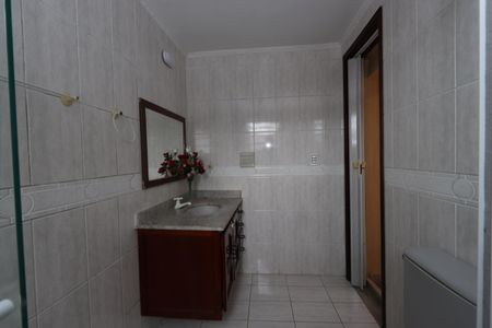Casa à venda com 160m², 3 quartos e 2 vagasBanheiro da Suíte