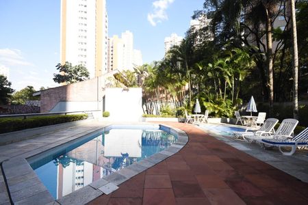 Apartamento à venda com 269m², 4 quartos e 2 vagasPiscina