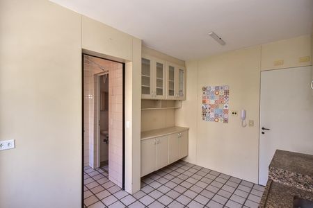 Apartamento à venda com 269m², 4 quartos e 2 vagasCozinha