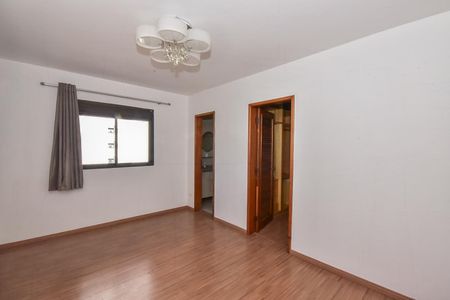 Apartamento à venda com 269m², 4 quartos e 2 vagasSuíte 2