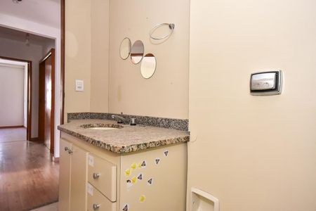 Apartamento à venda com 269m², 4 quartos e 2 vagasBanheiro