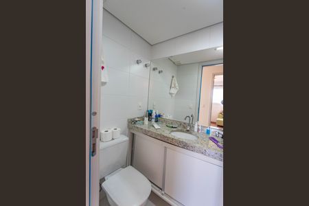 Apartamento à venda com 56m², 2 quartos e 1 vagaBanheiro social