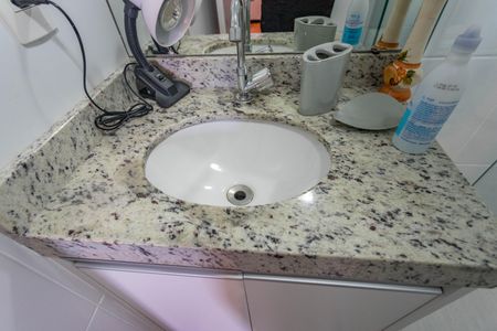 Apartamento à venda com 56m², 2 quartos e 1 vagaBanheiro da Suíte