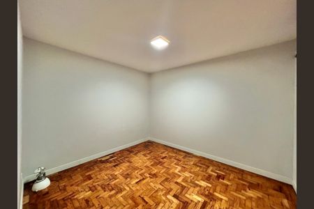 Quarto de apartamento para alugar com 1 quarto, 49m² em Centro, São Leopoldo