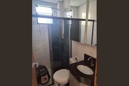 Banheiro de apartamento para alugar com 2 quartos, 84m² em Novo Eldorado, Contagem