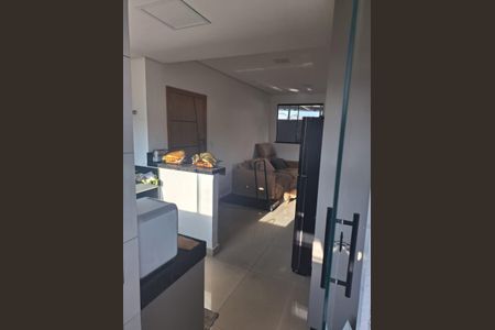 Cozinha de apartamento para alugar com 2 quartos, 84m² em Novo Eldorado, Contagem