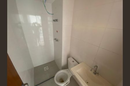 Apartamento à venda com 45m², 2 quartos e 1 vaga Apartamento à venda com 45m², 2 quartos e 1 vagaBanheiro