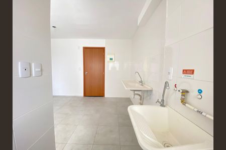 Apartamento à venda com 45m², 2 quartos e 1 vaga Apartamento à venda com 45m², 2 quartos e 1 vagaCozinha e Área de Serviço