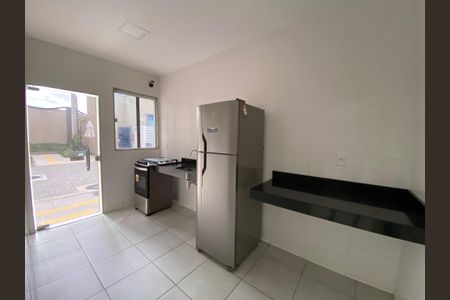 Apartamento à venda com 45m², 2 quartos e 1 vaga Apartamento à venda com 45m², 2 quartos e 1 vagaÁrea comum - Salão de festas