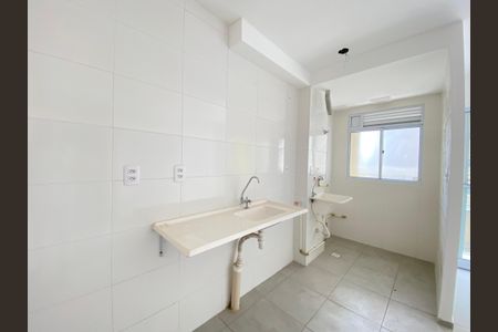 Apartamento à venda com 45m², 2 quartos e 1 vaga Apartamento à venda com 45m², 2 quartos e 1 vagaCozinha e Área de Serviço
