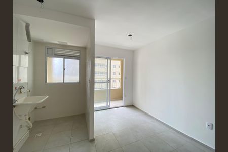 Sala de apartamento à venda com 2 quartos, 45m² em Del Castilho, Rio de Janeiro