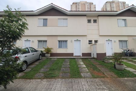 Casa à venda com 95m², 3 quartos e 2 vagasFachada