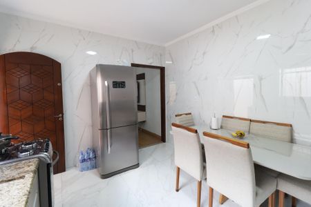 Casa à venda com 125m², 2 quartos e 2 vagas Casa à venda com 125m², 2 quartos e 2 vagasCozinha