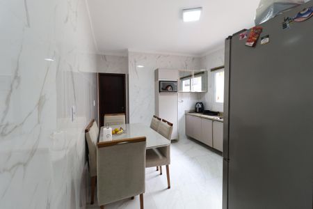 Casa à venda com 125m², 2 quartos e 2 vagas Casa à venda com 125m², 2 quartos e 2 vagasCozinha