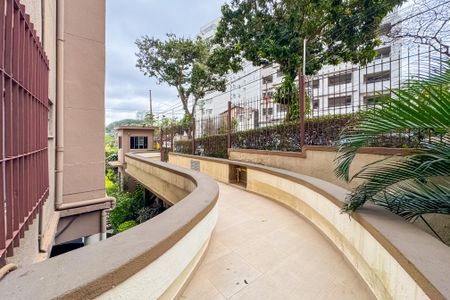 Apartamento para alugar com 100m², 2 quartos e 1 vaga Apartamento para alugar com 100m², 2 quartos e 1 vagaEntrada