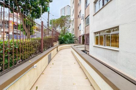 Apartamento para alugar com 100m², 2 quartos e 1 vaga Apartamento para alugar com 100m², 2 quartos e 1 vagaEntrada