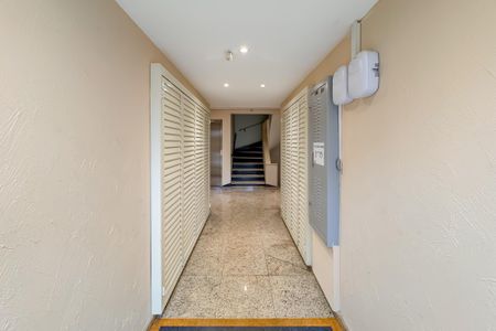 Apartamento para alugar com 100m², 2 quartos e 1 vaga Apartamento para alugar com 100m², 2 quartos e 1 vagaHall de entrada