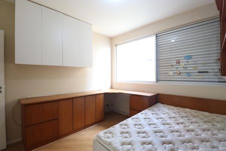 Apartamento para alugar com 117m², 3 quartos e 1 vagaQuarto 1