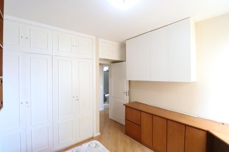 Apartamento para alugar com 117m², 3 quartos e 1 vagaQuarto 1