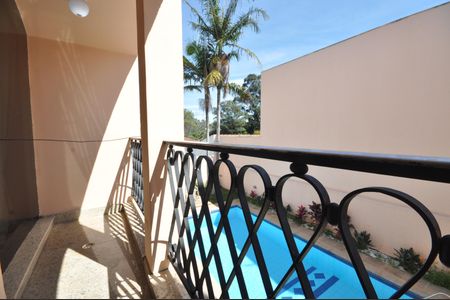 Sacada da Sala de TV de casa para alugar com 4 quartos, 650m² em Jardim Leonor Mendes de Barros, São Paulo