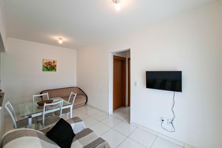 Sala de apartamento para alugar com 2 quartos, 77m² em Aviação, Praia Grande