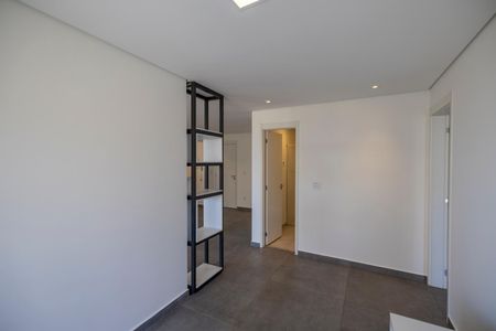 Sala 2 de apartamento para alugar com 1 quarto, 70m² em Empresarial 18 do Forte, Barueri