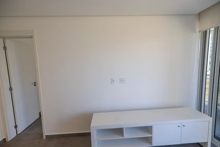 Sala 2 de apartamento para alugar com 1 quarto, 70m² em Empresarial 18 do Forte, Barueri