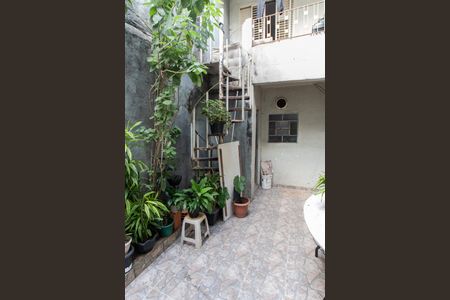 Casa para alugar com 48m², 2 quartos e 1 vagaÁrea de Serviço