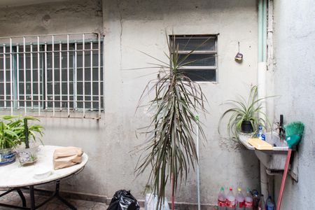 Casa para alugar com 48m², 2 quartos e 1 vagaÁrea de Serviço