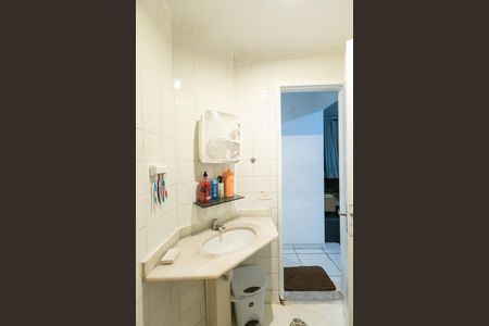 Apartamento à venda com 67m², 3 quartos e 1 vaga Apartamento à venda com 67m², 3 quartos e 1 vagaBanheiro Social