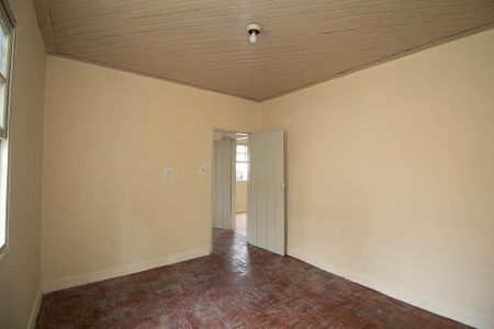 Quarto 2 de casa para alugar com 2 quartos, 70m² em Vila Gustavo, São Paulo