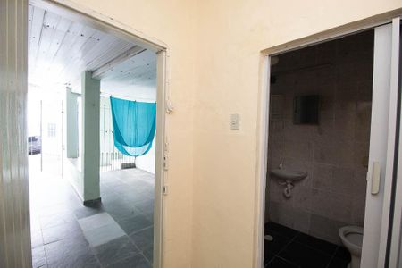 Casa para alugar com 70m², 2 quartos e 1 vagaHall