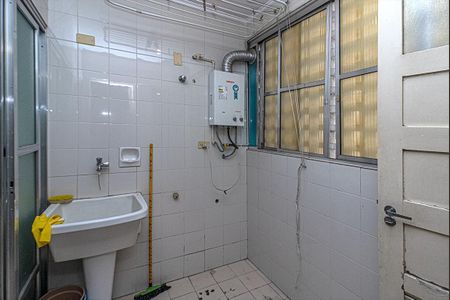 Apartamento à venda com 75m², 3 quartos e 1 vagaÁrea de Serviço
