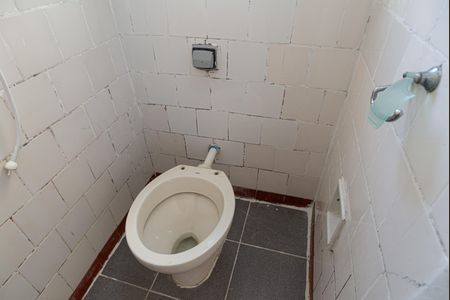 Banheiro de kitnet/studio à venda com 1 quarto, 30m² em Bela Vista, São Paulo