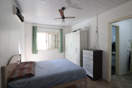 Casa à venda com 195m², 4 quartos e 5 vagasSuíte