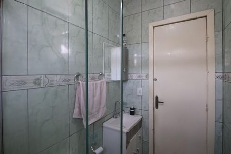 Casa à venda com 195m², 4 quartos e 5 vagasBanheiro Social