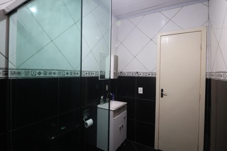 Casa à venda com 195m², 4 quartos e 5 vagasBanheiro da Suíte