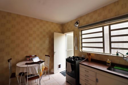 Casa à venda com 120m², 3 quartos e 2 vagasCozinha 