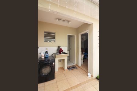 Casa à venda com 120m², 3 quartos e 2 vagasÁrea de Serviço