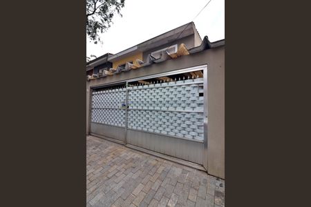 Casa à venda com 120m², 3 quartos e 2 vagasFachada