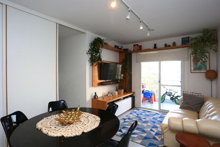 Apartamento à venda com 69m², 3 quartos e 1 vagaSala