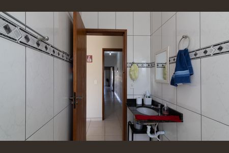 Casa à venda com 300m², 3 quartos e 2 vagas Casa à venda com 300m², 3 quartos e 2 vagasBanheiro da Suíte 2