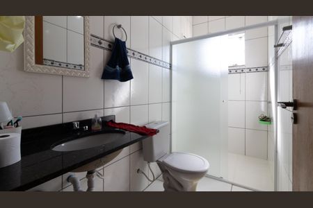 Casa à venda com 300m², 3 quartos e 2 vagas Casa à venda com 300m², 3 quartos e 2 vagasBanheiro da Suíte 2