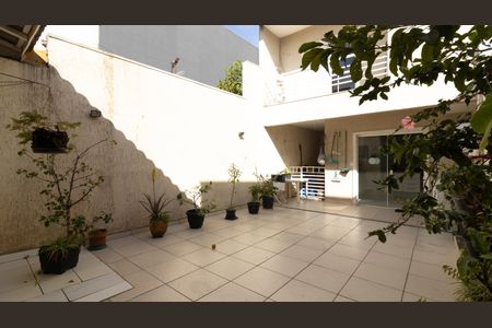 Casa à venda com 300m², 3 quartos e 2 vagas Casa à venda com 300m², 3 quartos e 2 vagasÁrea de Serviço