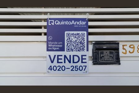 Casa à venda com 300m², 3 quartos e 2 vagas Casa à venda com 300m², 3 quartos e 2 vagasPlaquinha