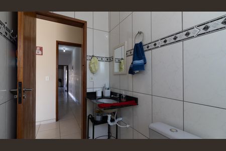 Casa à venda com 300m², 3 quartos e 2 vagas Casa à venda com 300m², 3 quartos e 2 vagasBanheiro da Suíte 2