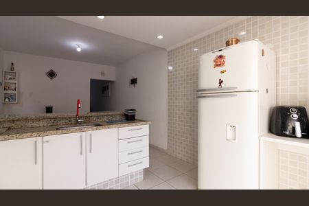 Casa à venda com 300m², 3 quartos e 2 vagas Casa à venda com 300m², 3 quartos e 2 vagasCozinha