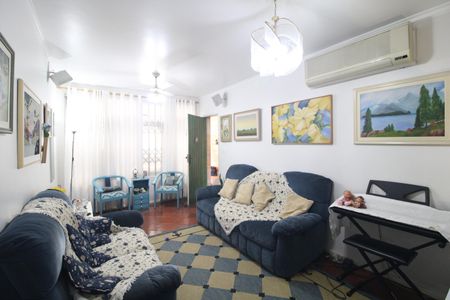 Sala de casa para alugar com 3 quartos, 150m² em Jardim Santo Antoninho, São Paulo