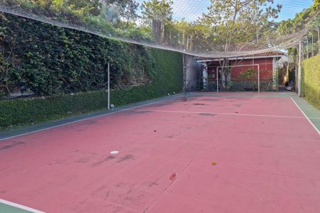 Casa de condomínio à venda com 280m², 4 quartos e 2 vagasÁrea comum