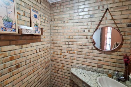 Casa de condomínio à venda com 280m², 4 quartos e 2 vagasLavabo 1